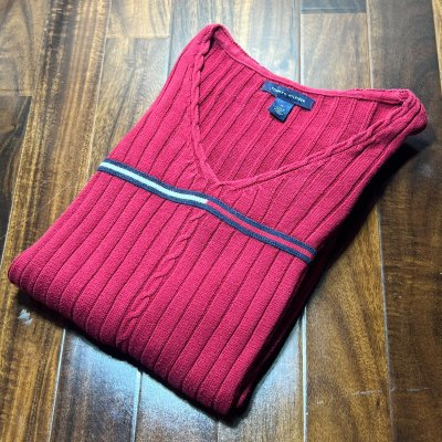Tommy Hilfiger Ribbed V-Neck Knit Size M