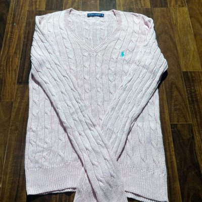 Ralph Lauren Big Pony Cable Knit V-Neck Sweater | Baby Pink | Size M | 52cm P2P | 61cm Length