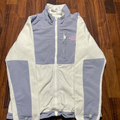The North Face Denali Fleece Jacket M | 24" Long | Lavender + Cream | Pink Logo