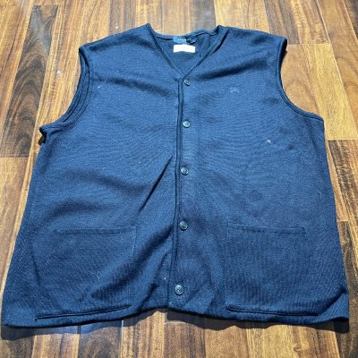 Burberry Vest L | Navy Blue | V-Neck | Button Up | Knit Gilet | Small Knight | Pockets | 25" | 2685